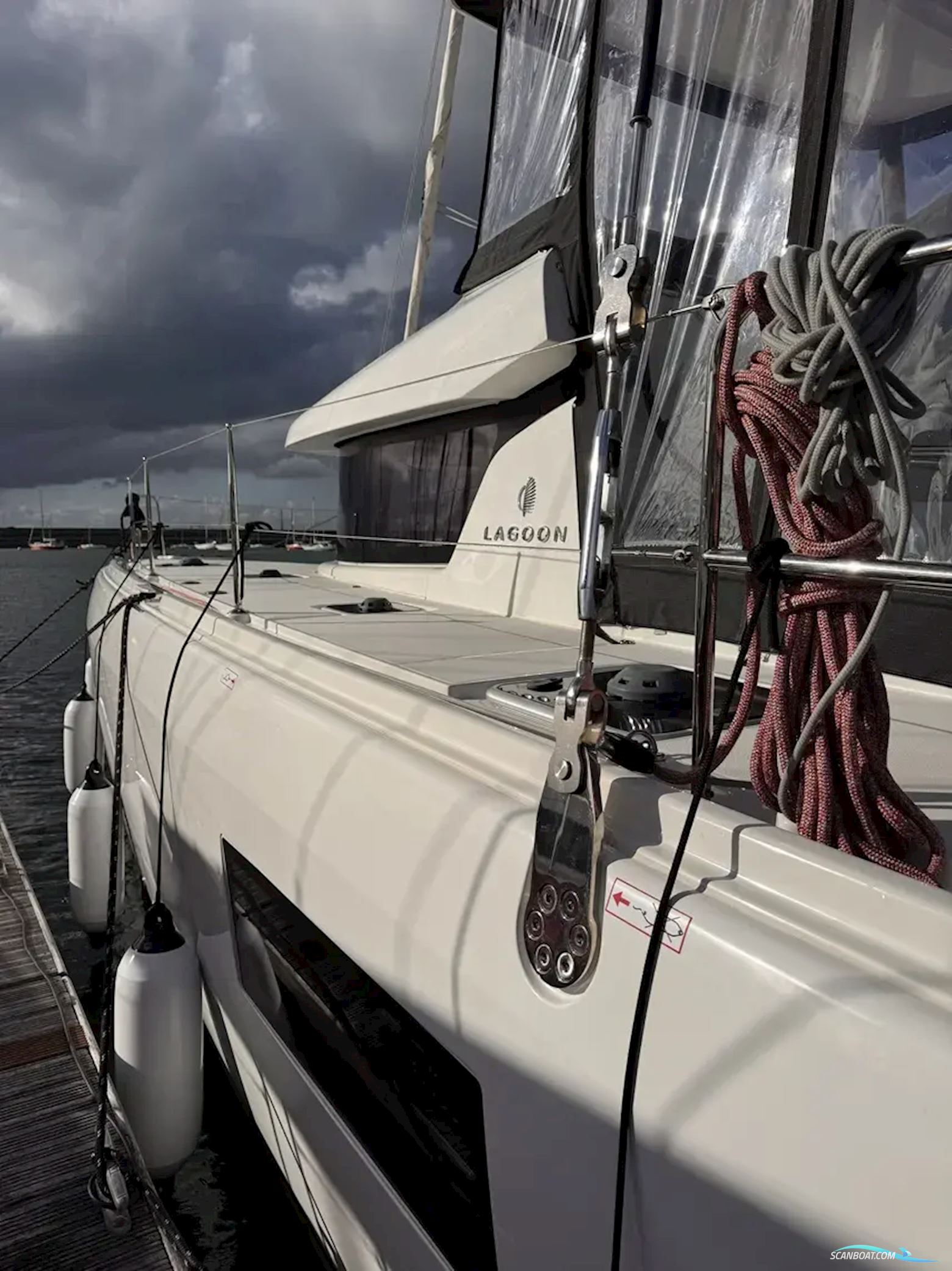Lagoon 42