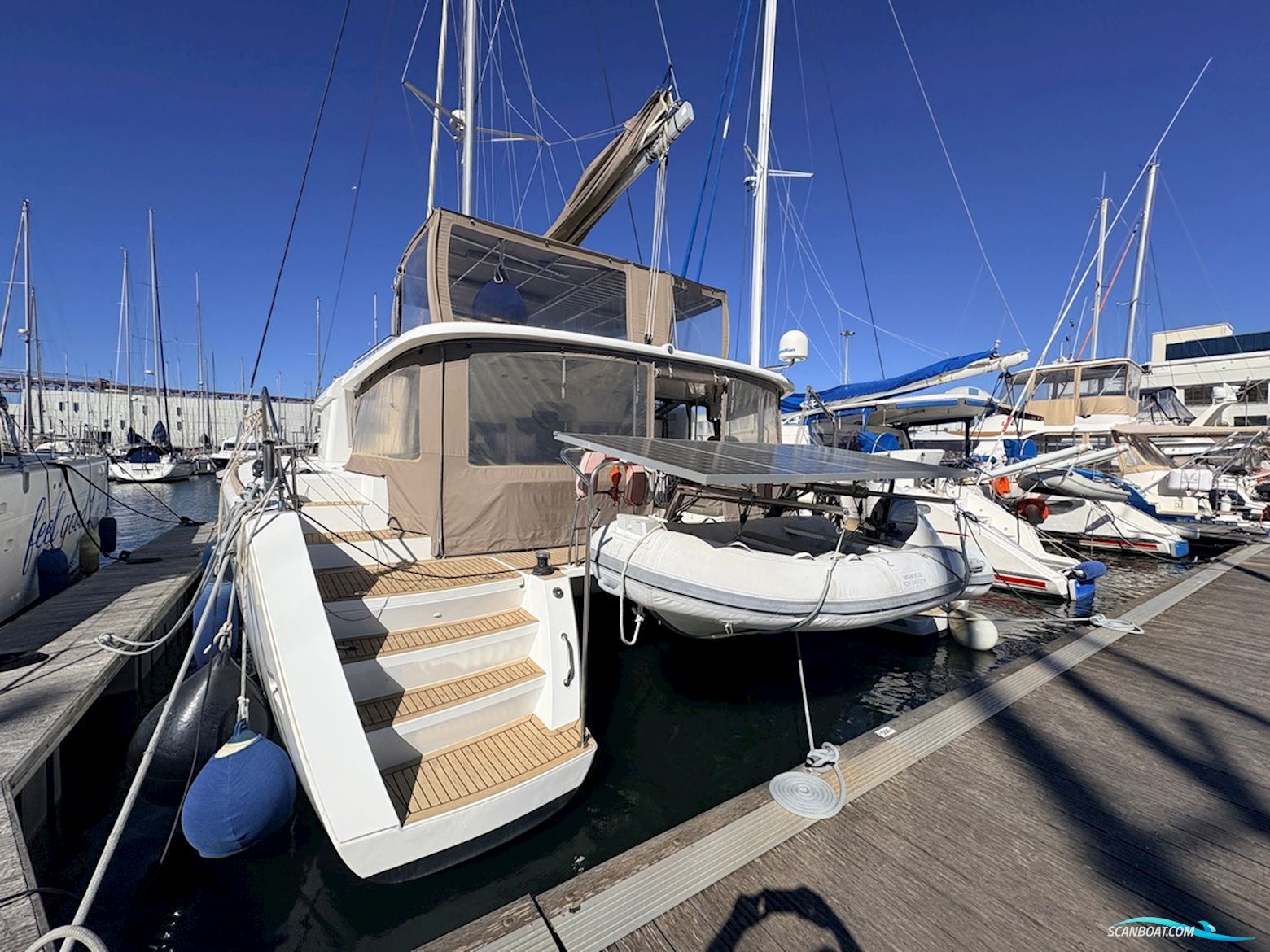 Lagoon 450 F