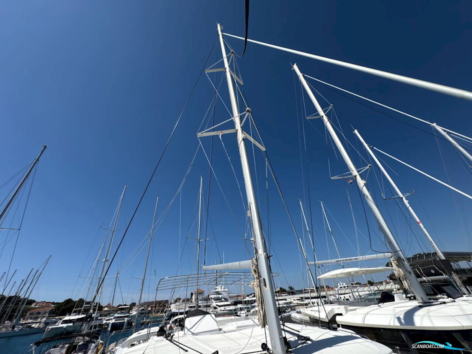 Lagoon 450