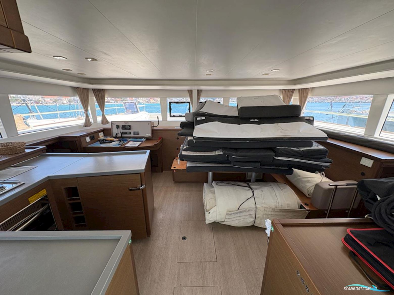 Lagoon 450