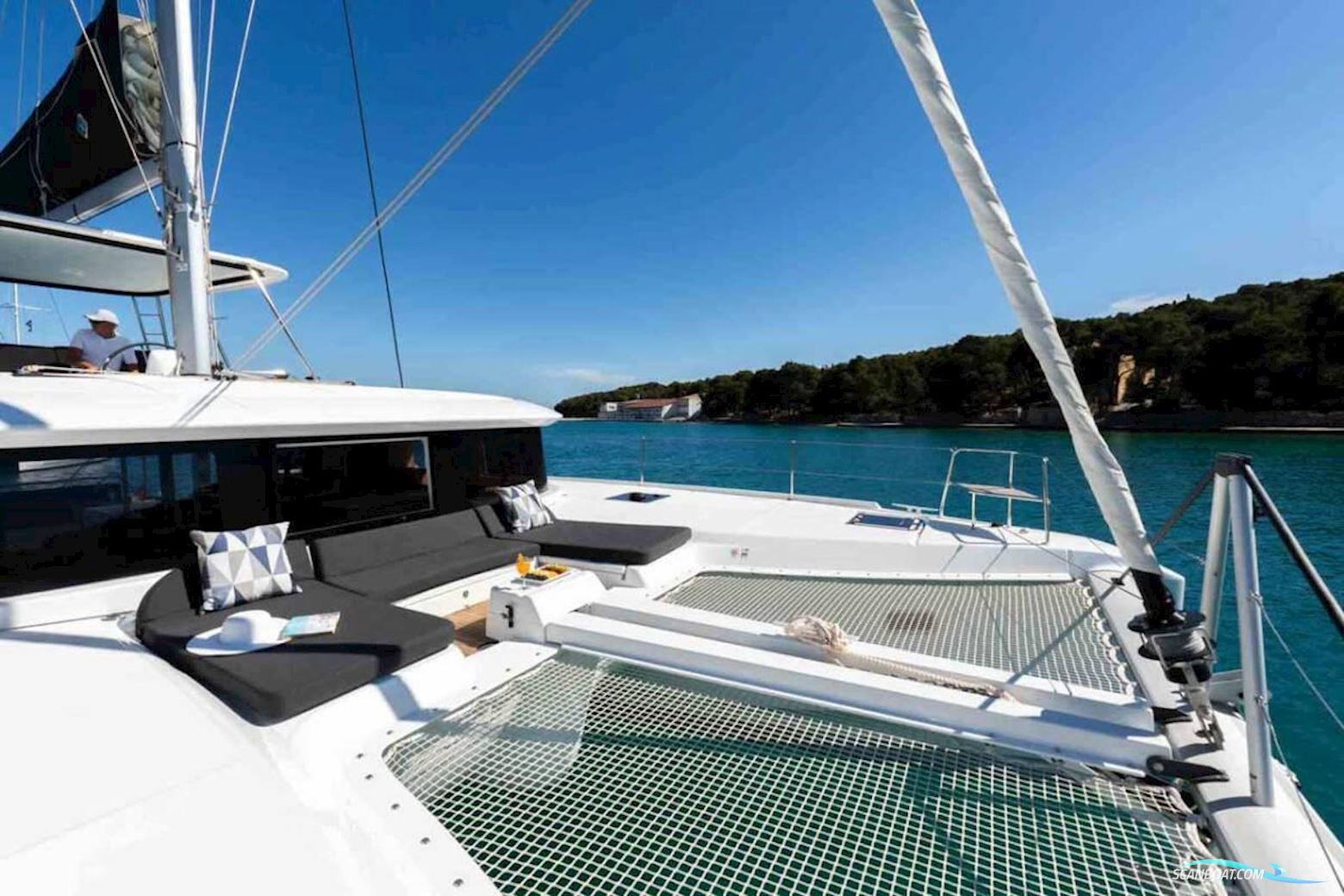 Lagoon 46