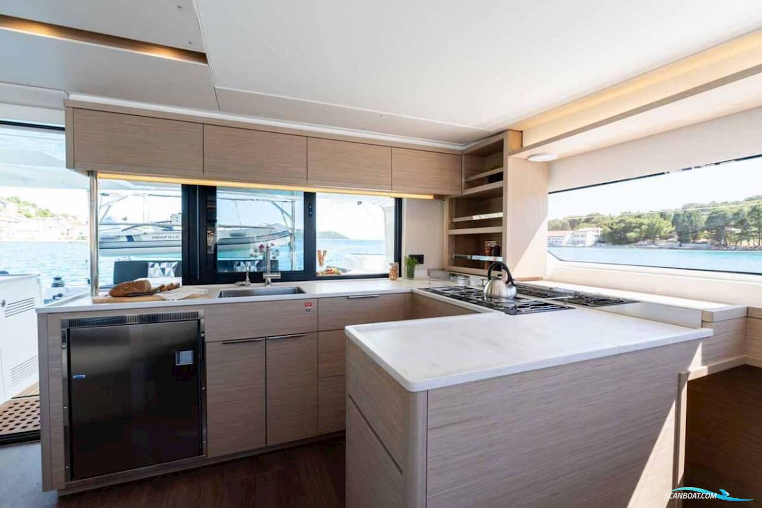 Lagoon 46