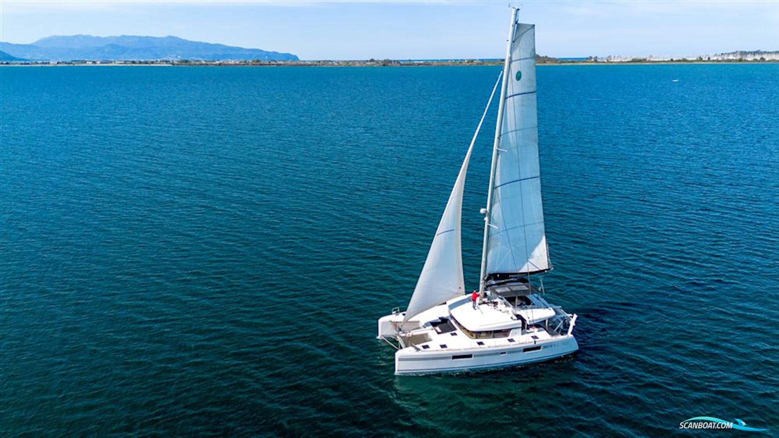 Lagoon 52 F Mehrrumpfboot 2017, mit 2 x Yanmar 4JH80 80hp Sail Drive & Blade Propeller motor, Griechenland