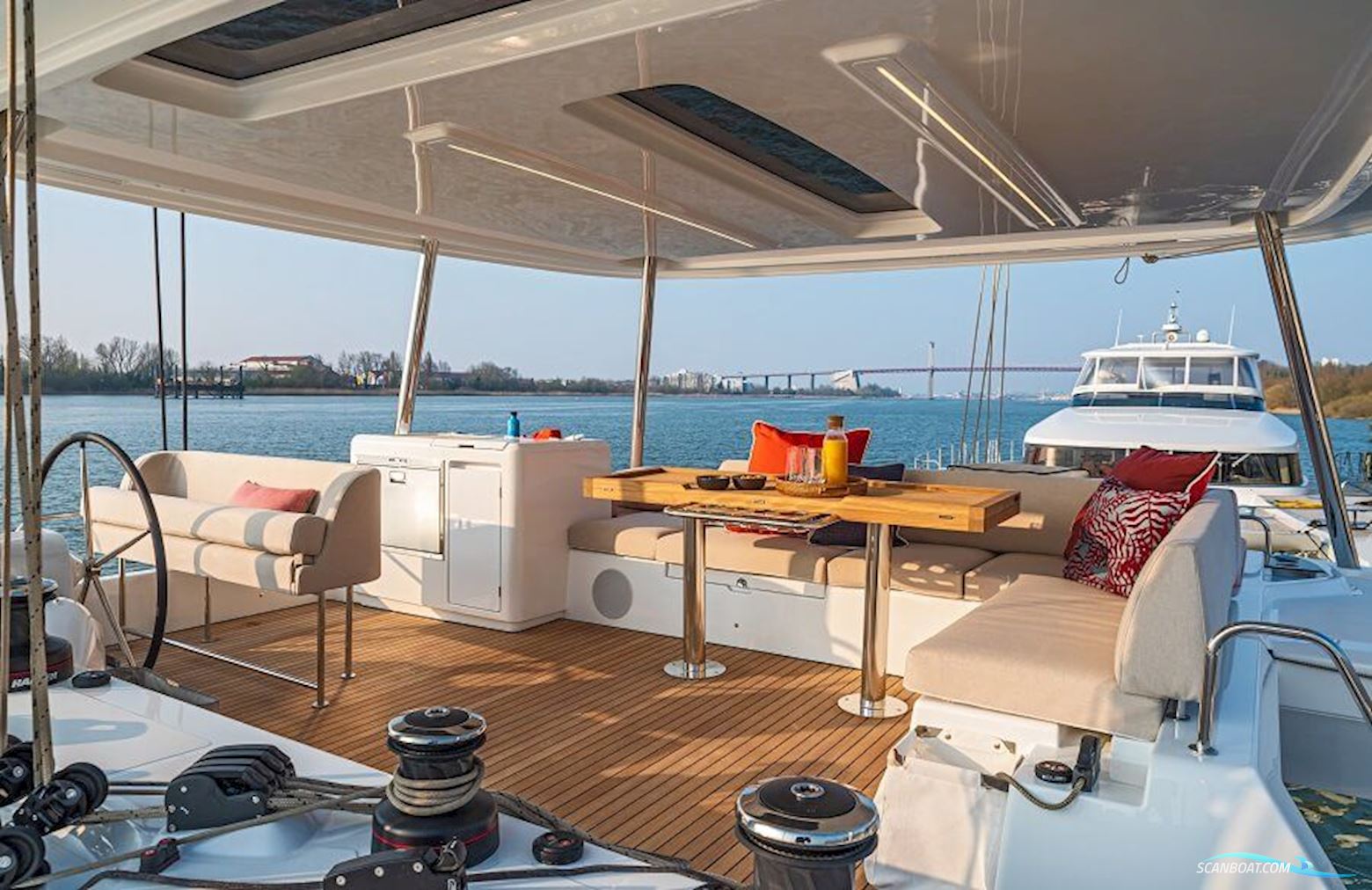 Lagoon 55