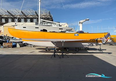 Newick Val Trimaran Mehrrumpfboot 1980, mit 2022 - Yamaha 8hp ‘High Trust’ motor, Polen