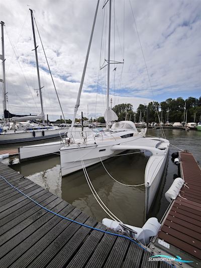 Quorning Boats Dragonfly 28 Swing Wing Touring Mehrrumpfboot 2016, mit Honda 4T motor, Deutschland