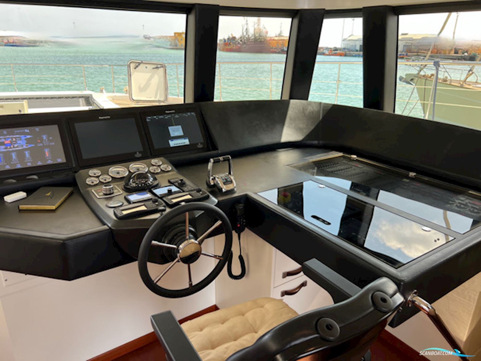 SERENITY Yachts SERENITY 64 Hybrid SOLAR ELECTRIC POWERCAT