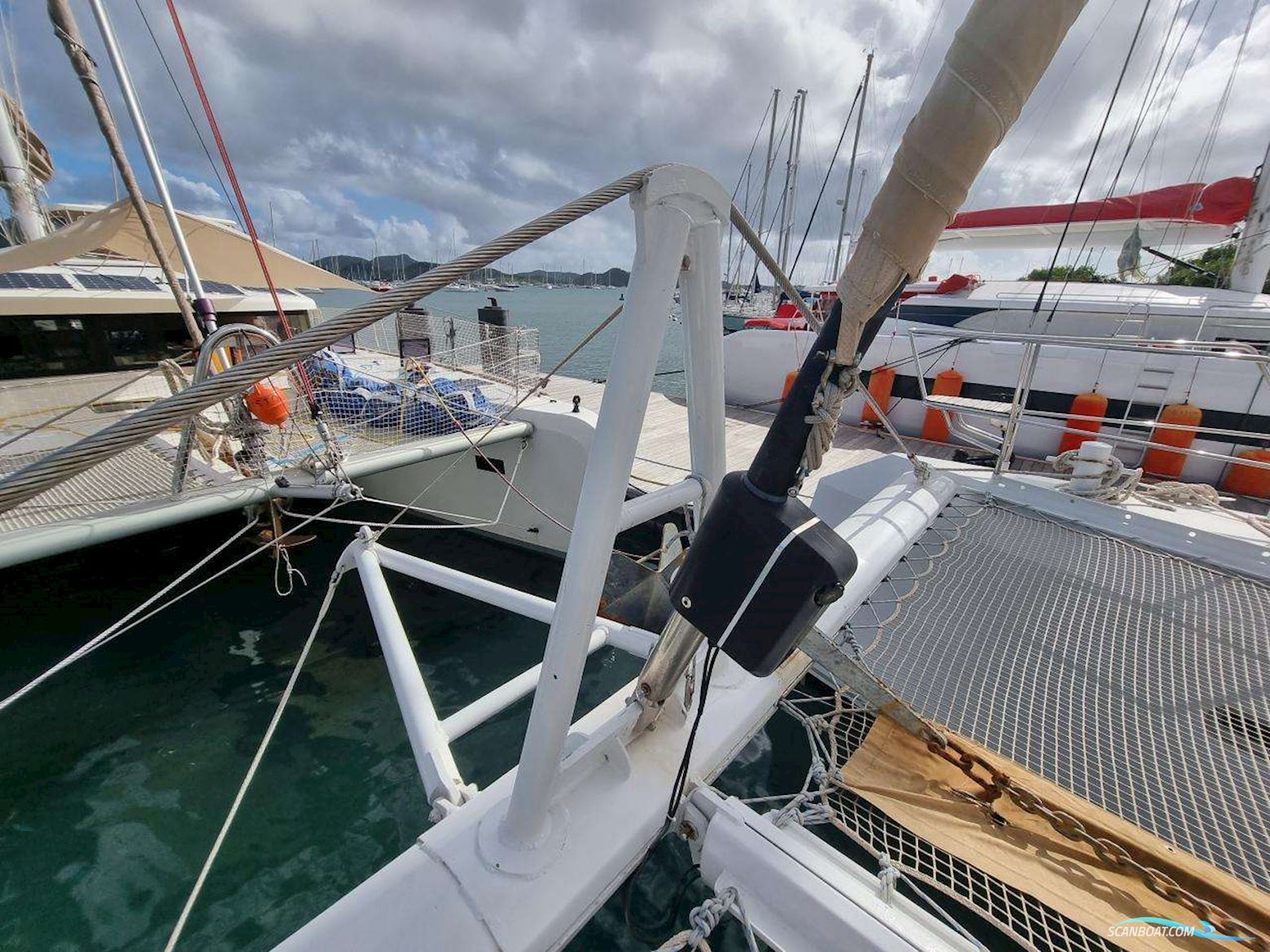 Squalt Marine International CK64