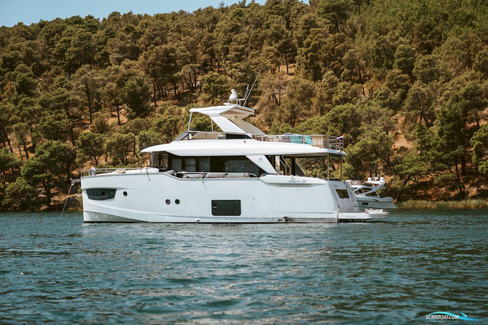 Absolute Navetta 58 Motor boat 2017, with Volvo Penta Ips-600 engine, Croatia
