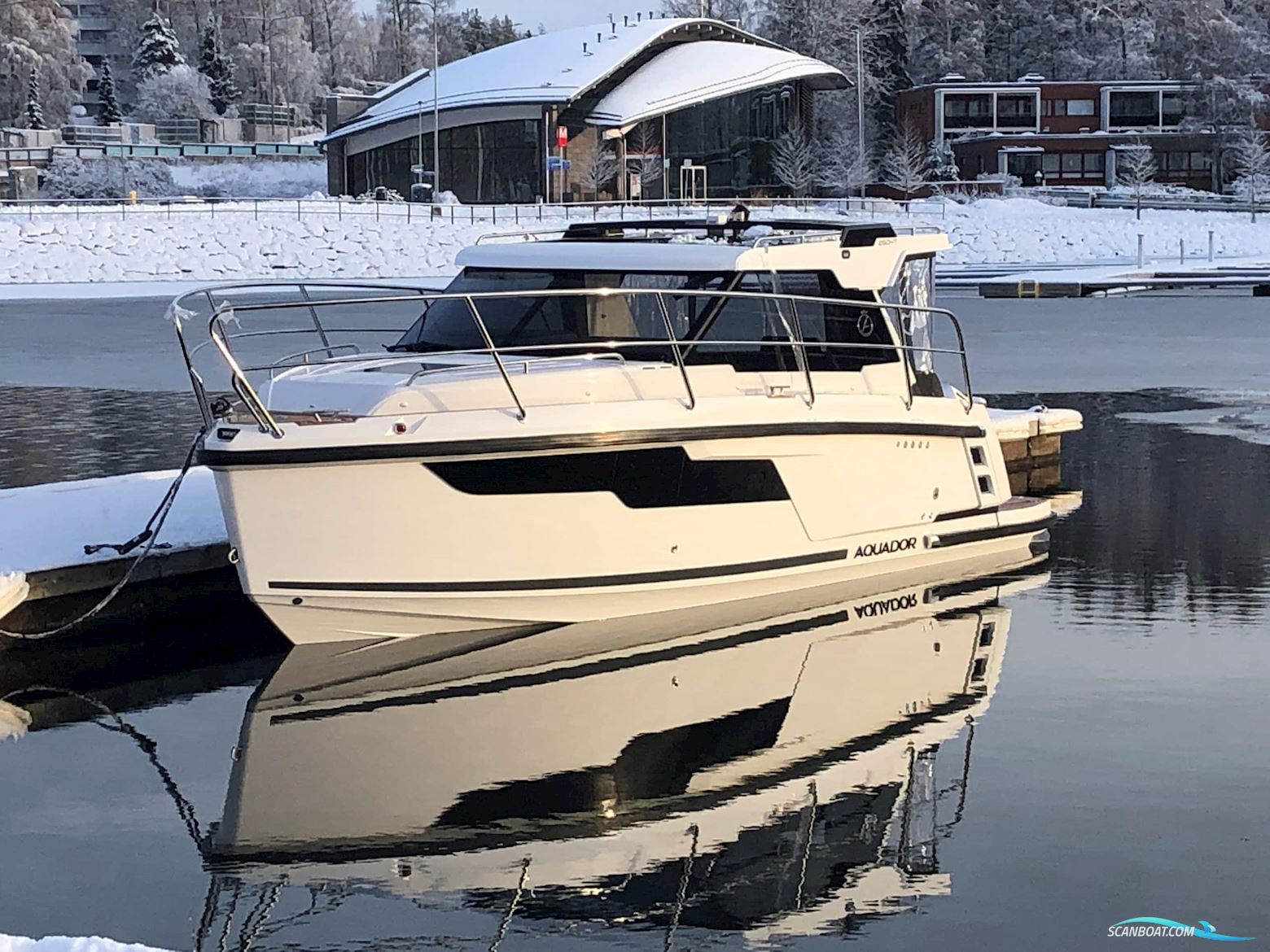 Aquador 250 HT Motor boat 2024, with Mercury Diesel V6-270 hk engine, Sweden