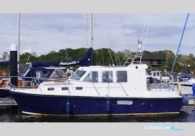 Aquastar Pacesetter 27 Motor boat 1984, with Volvo Tmad 40a engine, United Kingdom