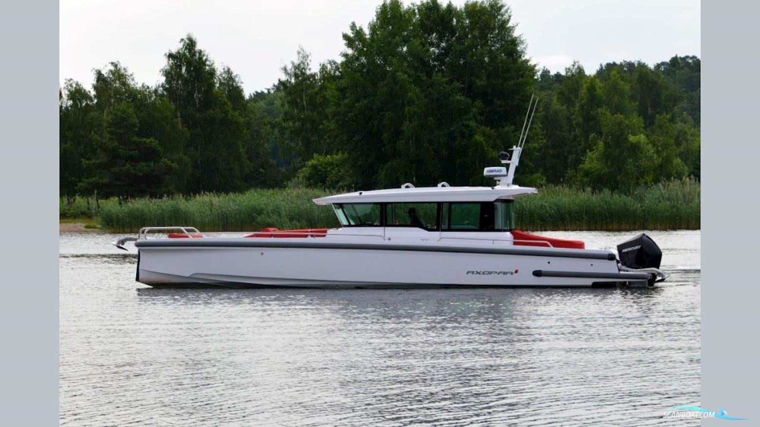 Axopar 37 XC Cross Cabin Motor boat 2021, with Mercury engine, Sweden