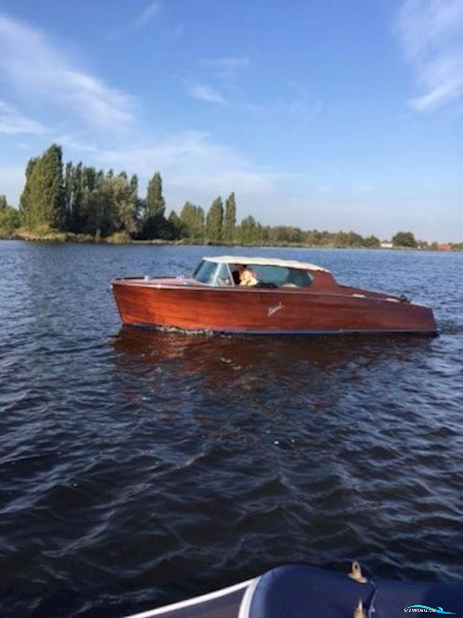 Boesch 560 Lemania de Luxe Motor boat 1965, with Sole engine, The Netherlands