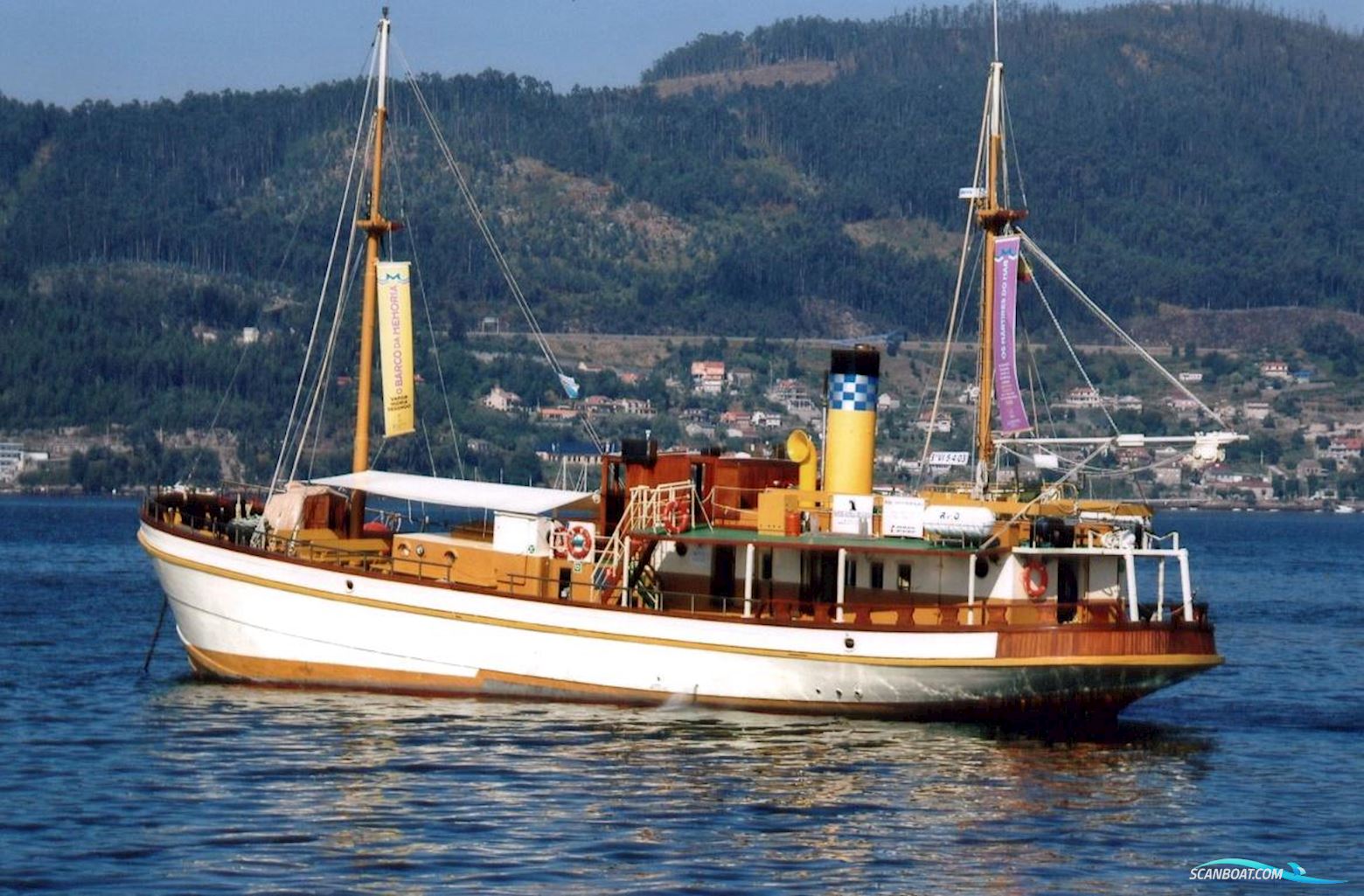 Commercial Steamship Motor boat 1966, with Triple Expansion Steam Engine engine, Spain