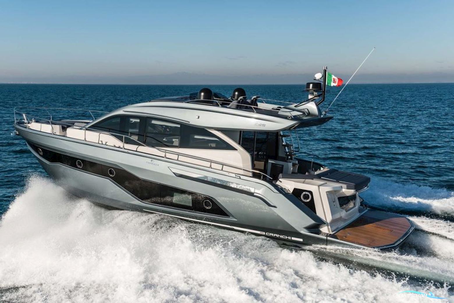 Cranchi E 52 S Motor boat 2017, with Volvo Penta IPS 600 engine, Italy