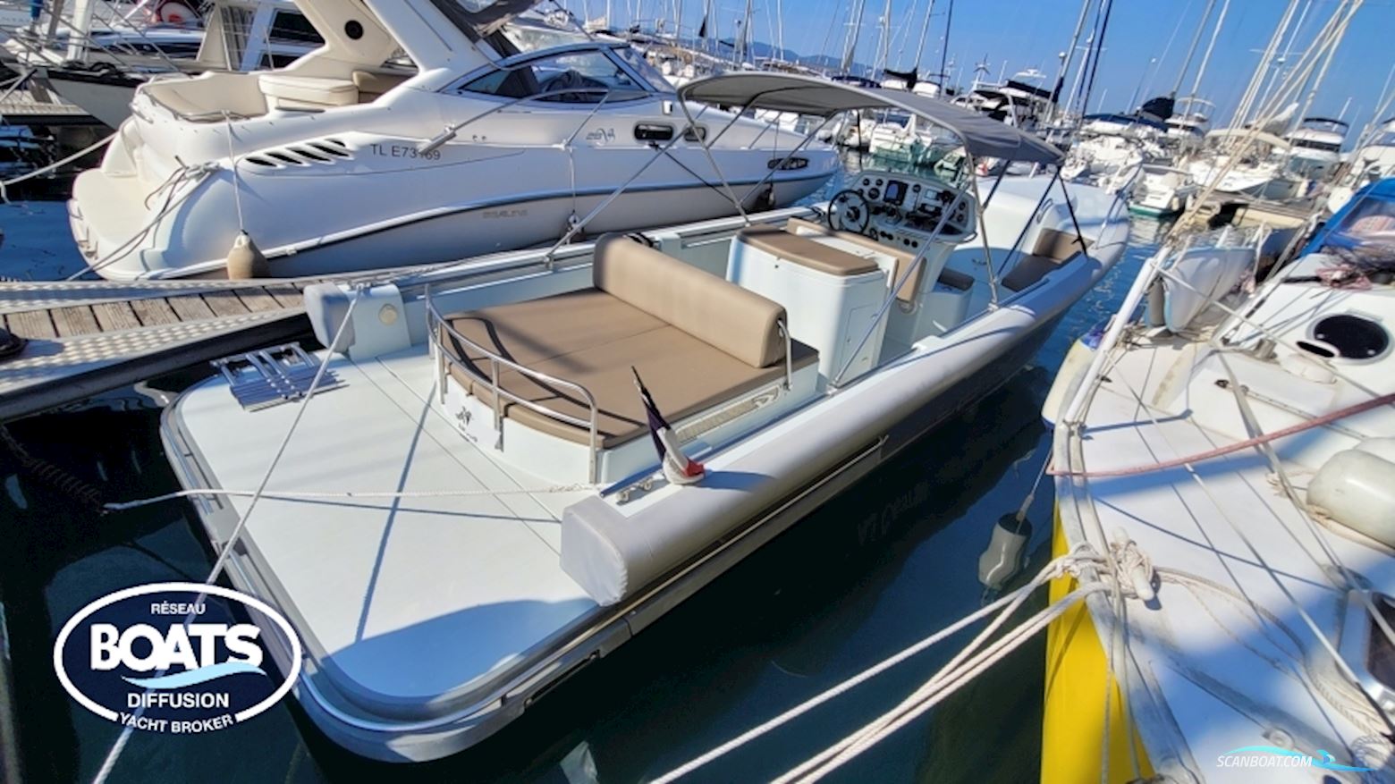 Expression 29 Motor boat 2005, with Mercruiser engine, France