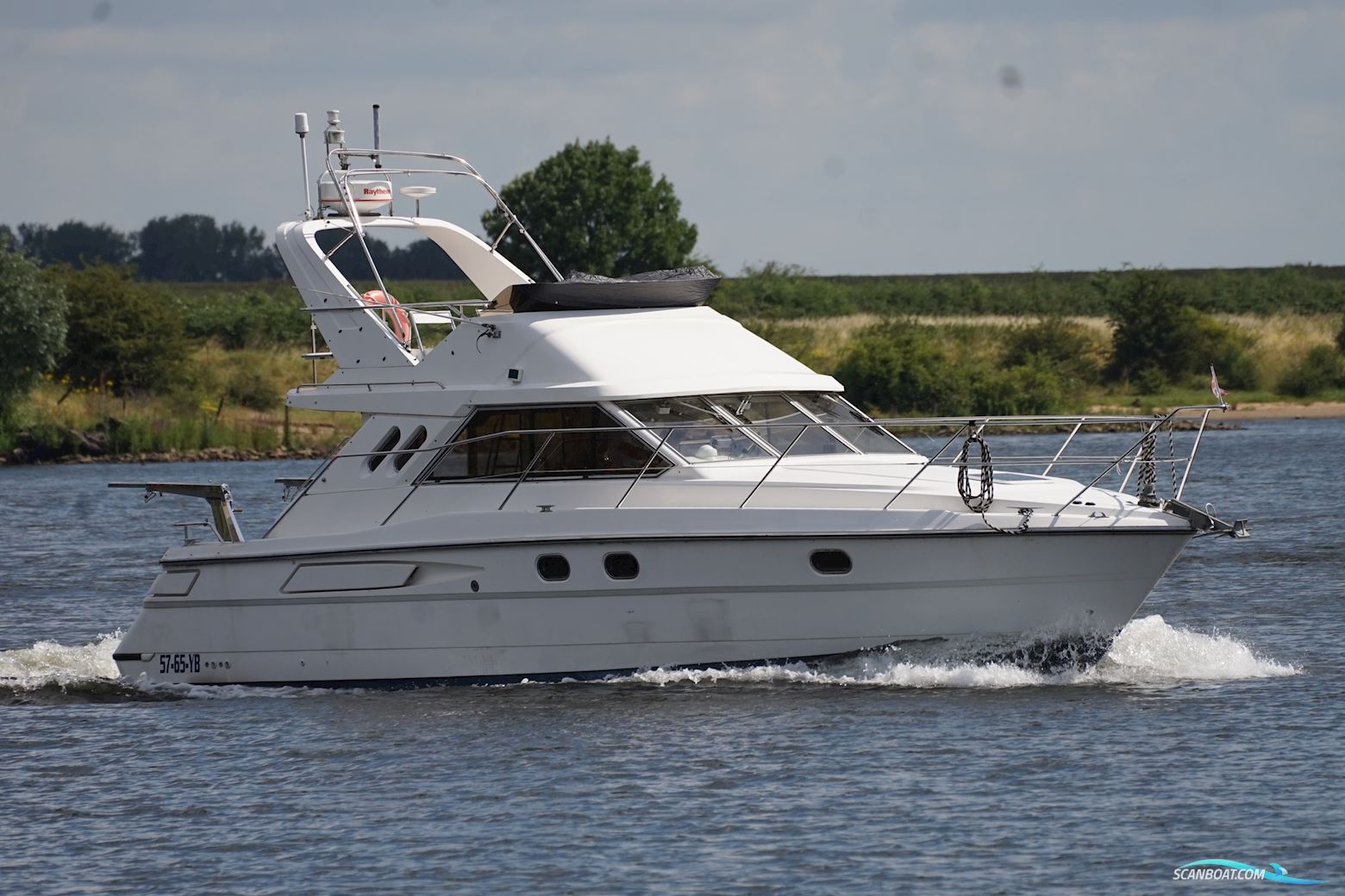 Fairline 37 Corsica Motor boat 1992, with Volvo Penta engine, The Netherlands