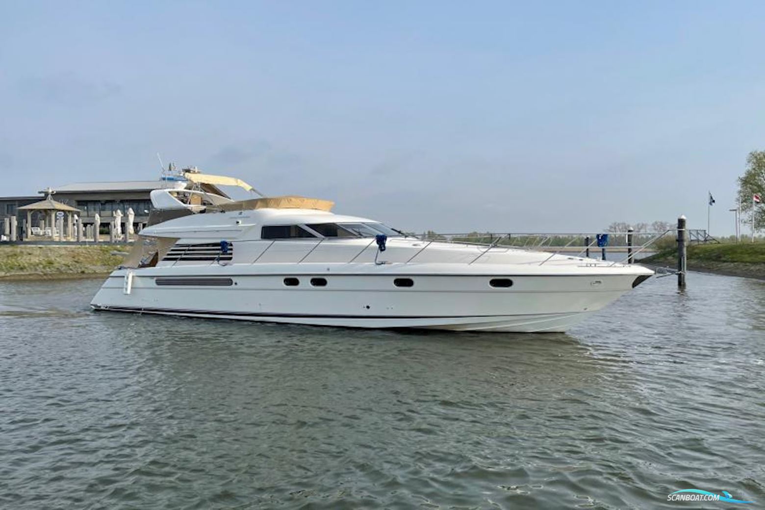 Fairline Squadron 56 Motor boat 1995, with Man 680 pk. engine, The Netherlands