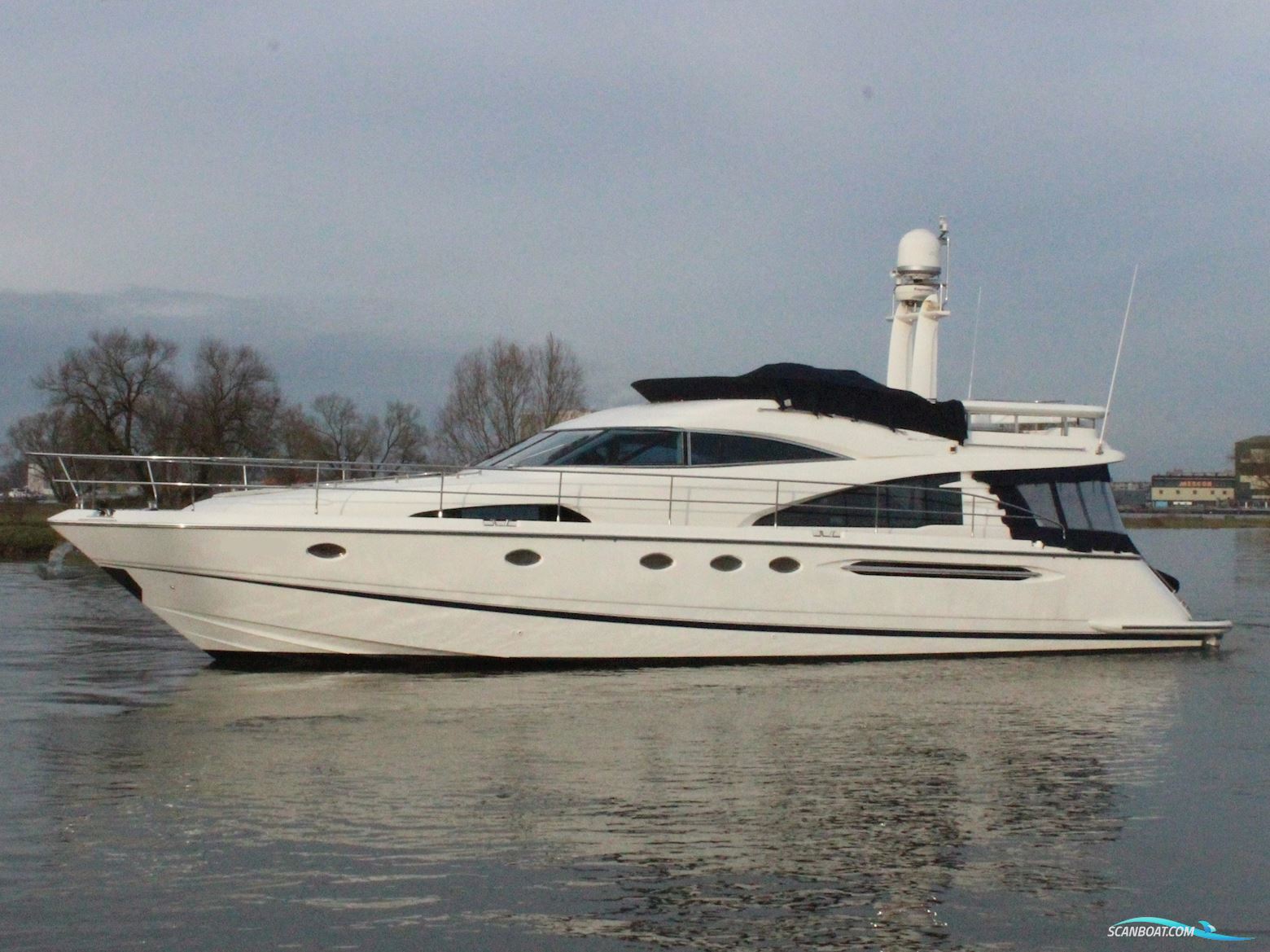 Fairline Squadron 58 Motor boat 2003, with Volvo Penta engine, The Netherlands