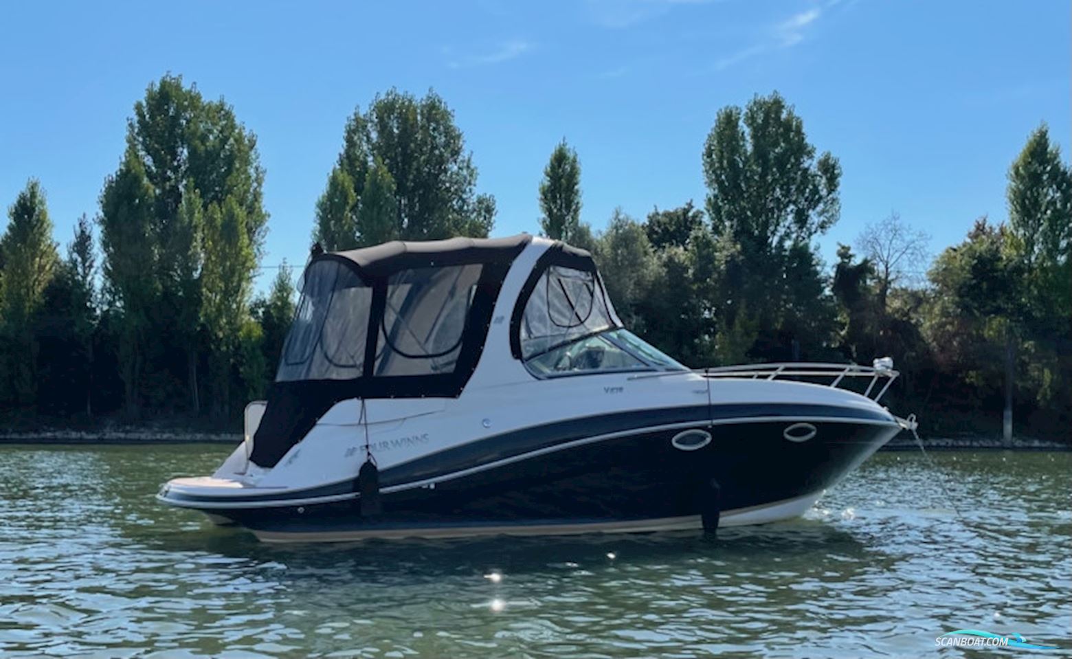 Four Winns 278 Vista Motor boat 2008, with Mercruiser 5,7 L V8 MPI 350 MAG Bravo 3 Duoprop engine, Germany