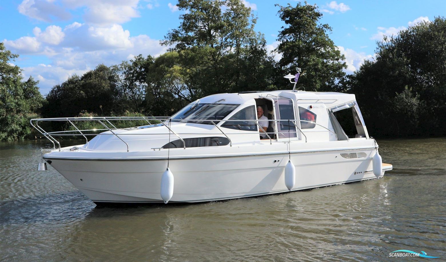 Haines 32 Sedan Motor boat 2024, United Kingdom