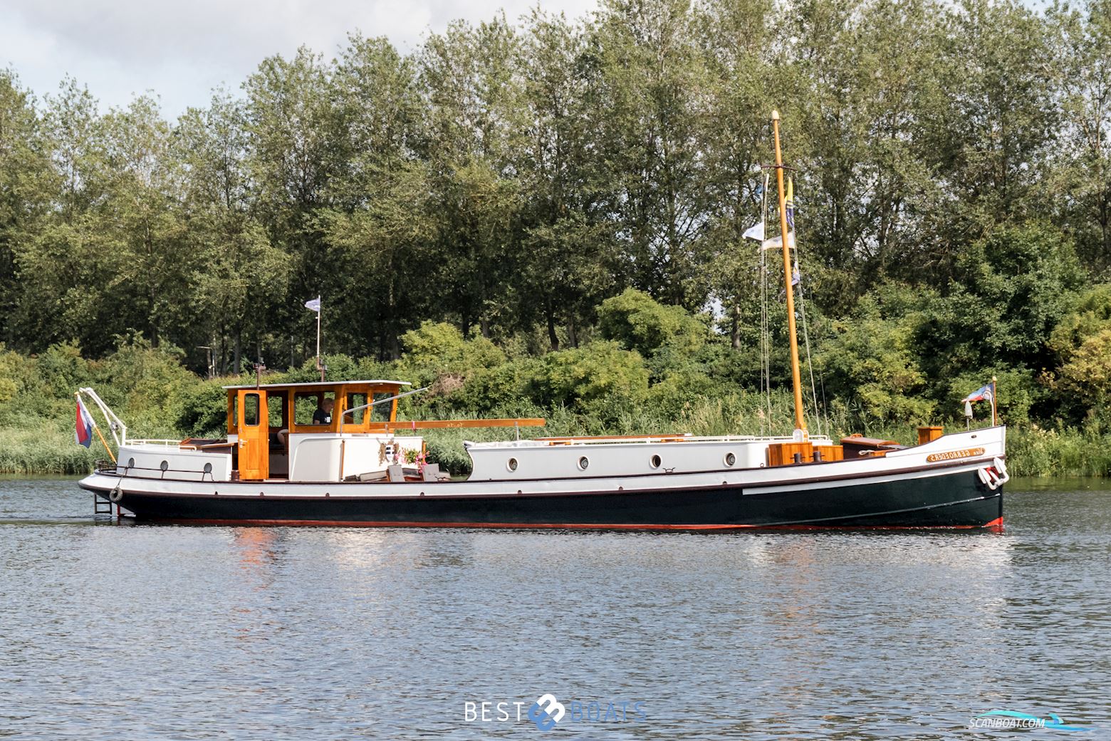 Luxe Motor Katwijker Motor boat 1925, with Daf engine, The Netherlands