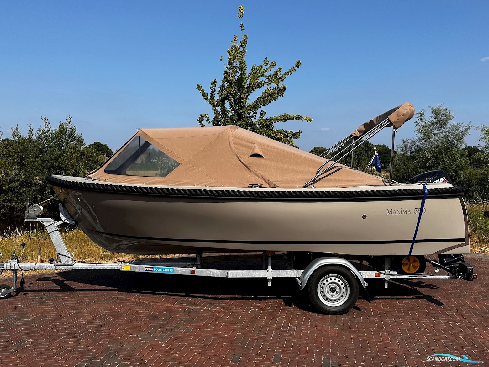 Maxima 550 Motor boat 2021, with Suzuki engine, The Netherlands