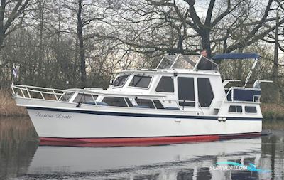 Meeuw Kruiser Motor boat 1980, with Mercedes engine, The Netherlands
