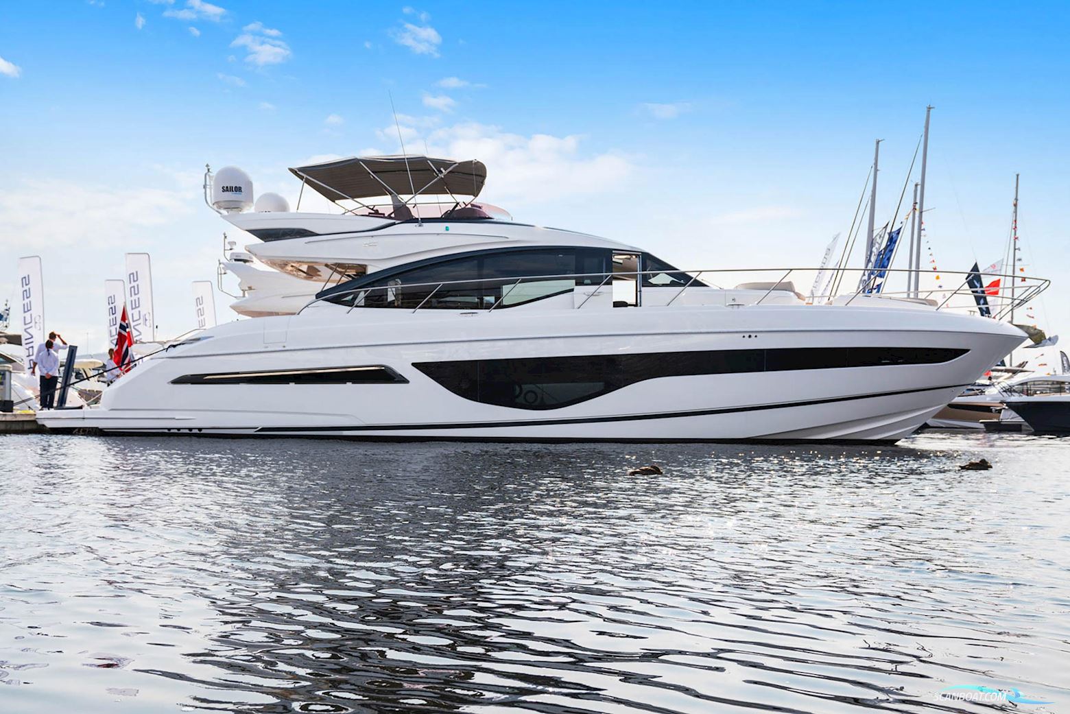 Princess S66 Motor boat 2020, Sweden