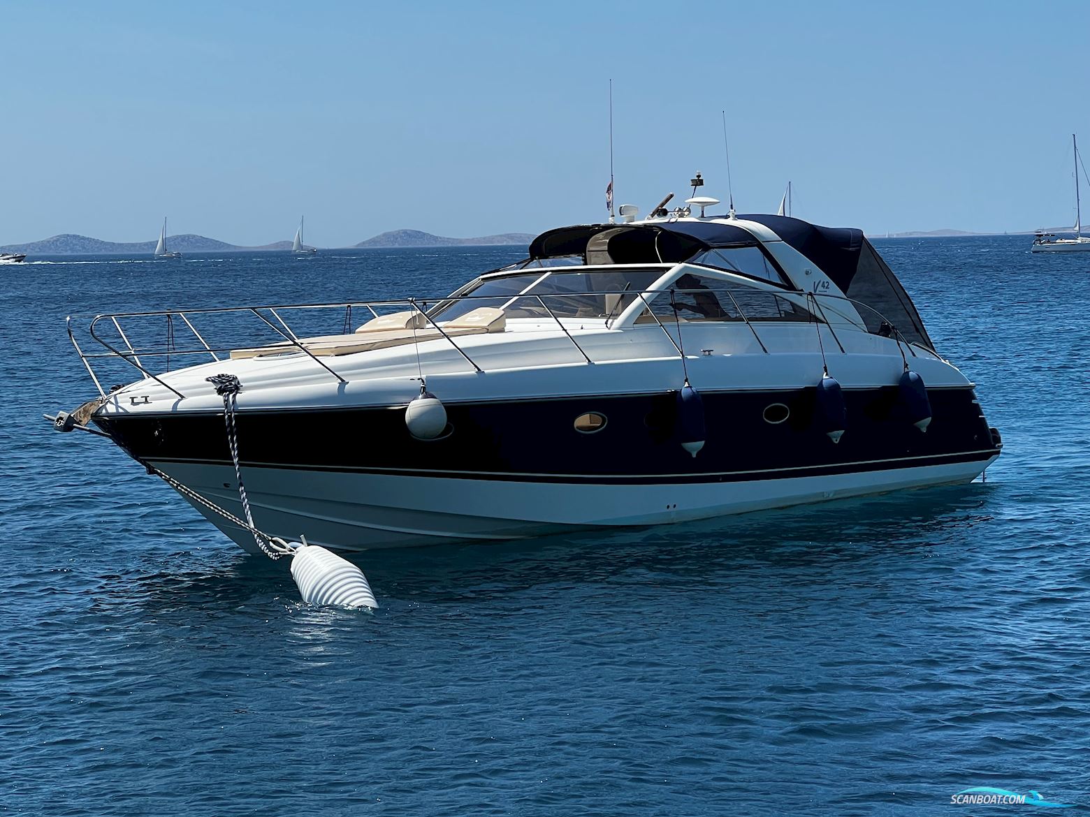 Princess V42 Motor boat 2000, with Volvo Penta Kad 44 engine, Croatia