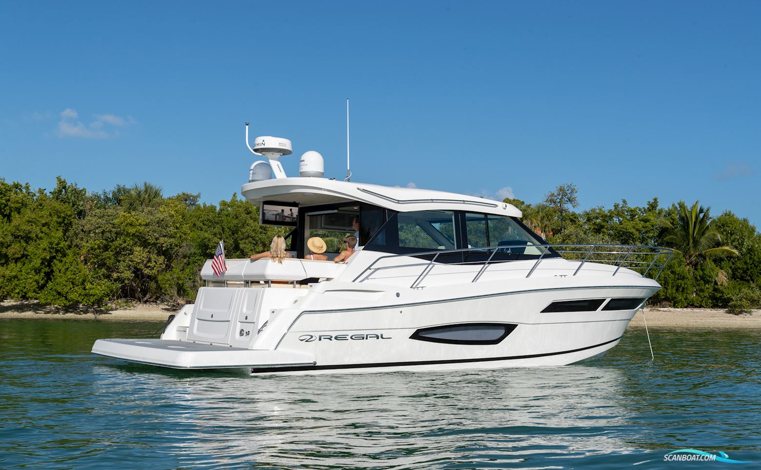 Regal 38 Grande Coupe Motor boat 2024, with Volvo Penta engine, USA