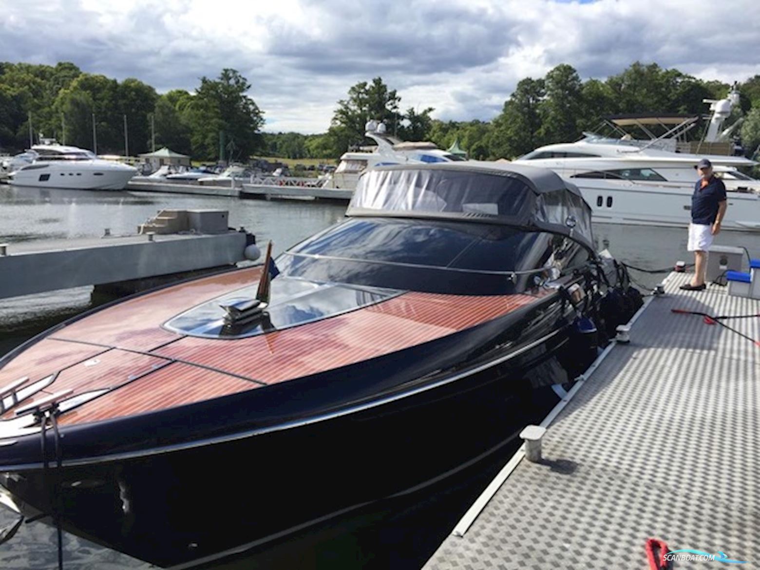 Riva Mare 38 Motor boat 2018, with Volvo Penta engine, Sweden