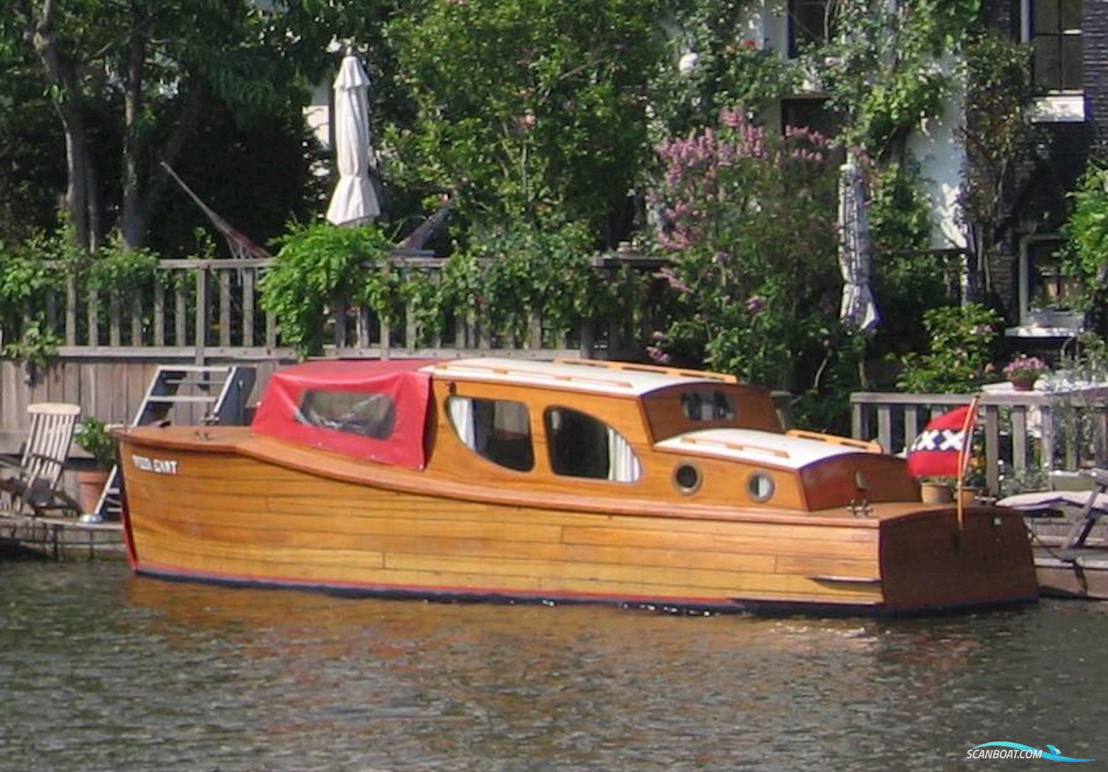 Salonboot 7,5 m Motor boat 1951, with Hanomag engine, The Netherlands
