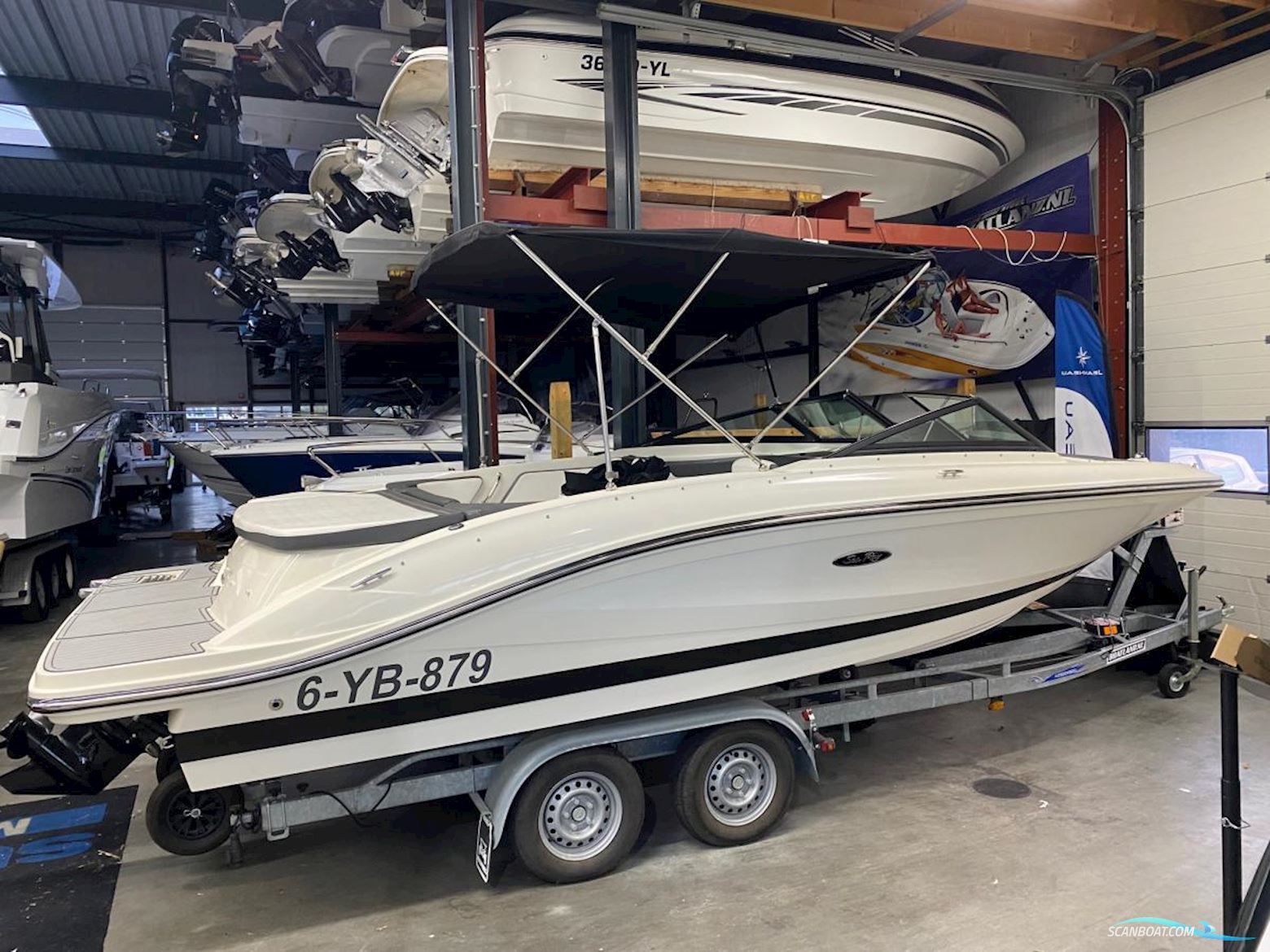 Sea Ray 210 Spx Motor boat 2017, with Mercruiser 250 engine, The Netherlands