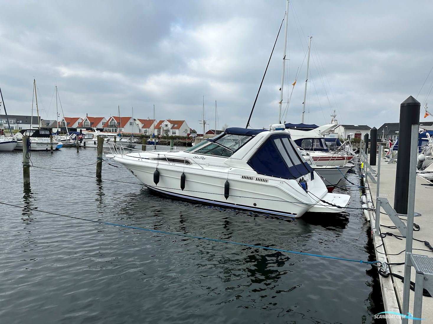 Sea Ray 280 Sundancer Volvo Pente D3 Motor boat 1989, with Volvo Penta D3 engine, Denmark