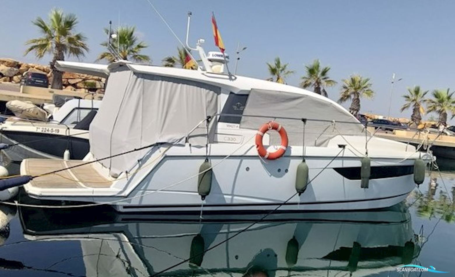 Sealine C330 Motor boat 2015, with Volvo engine, Spain