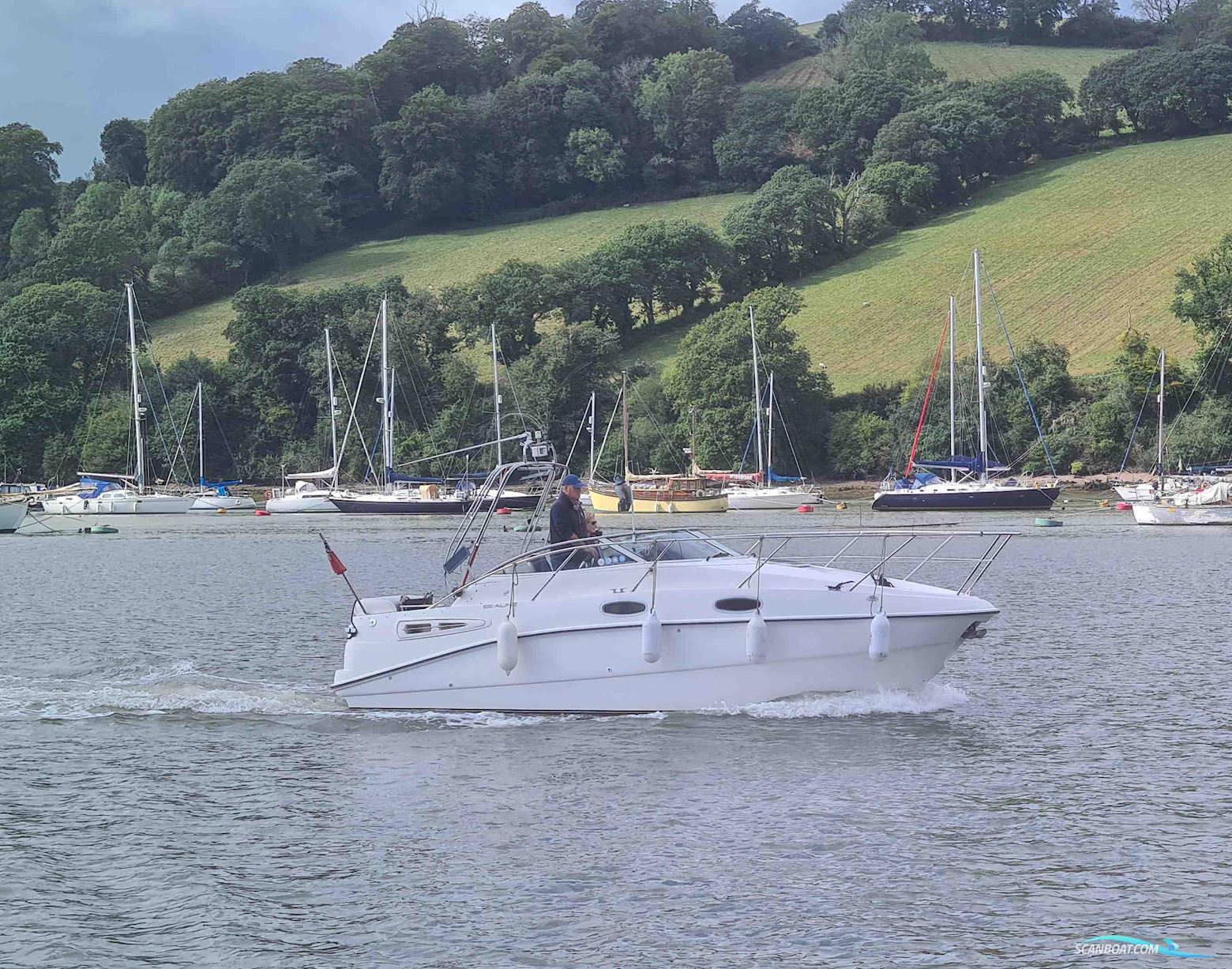 Sealine International S23 Sports Cruiser Motor boat 2002, with Volvo Kad32 engine, United Kingdom