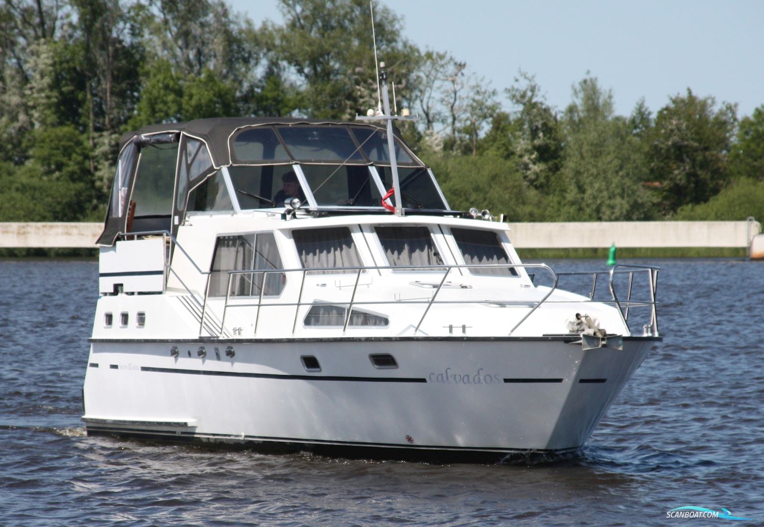 Succes 115  Ultra  Motor boat 1995, with Iveco engine, The Netherlands