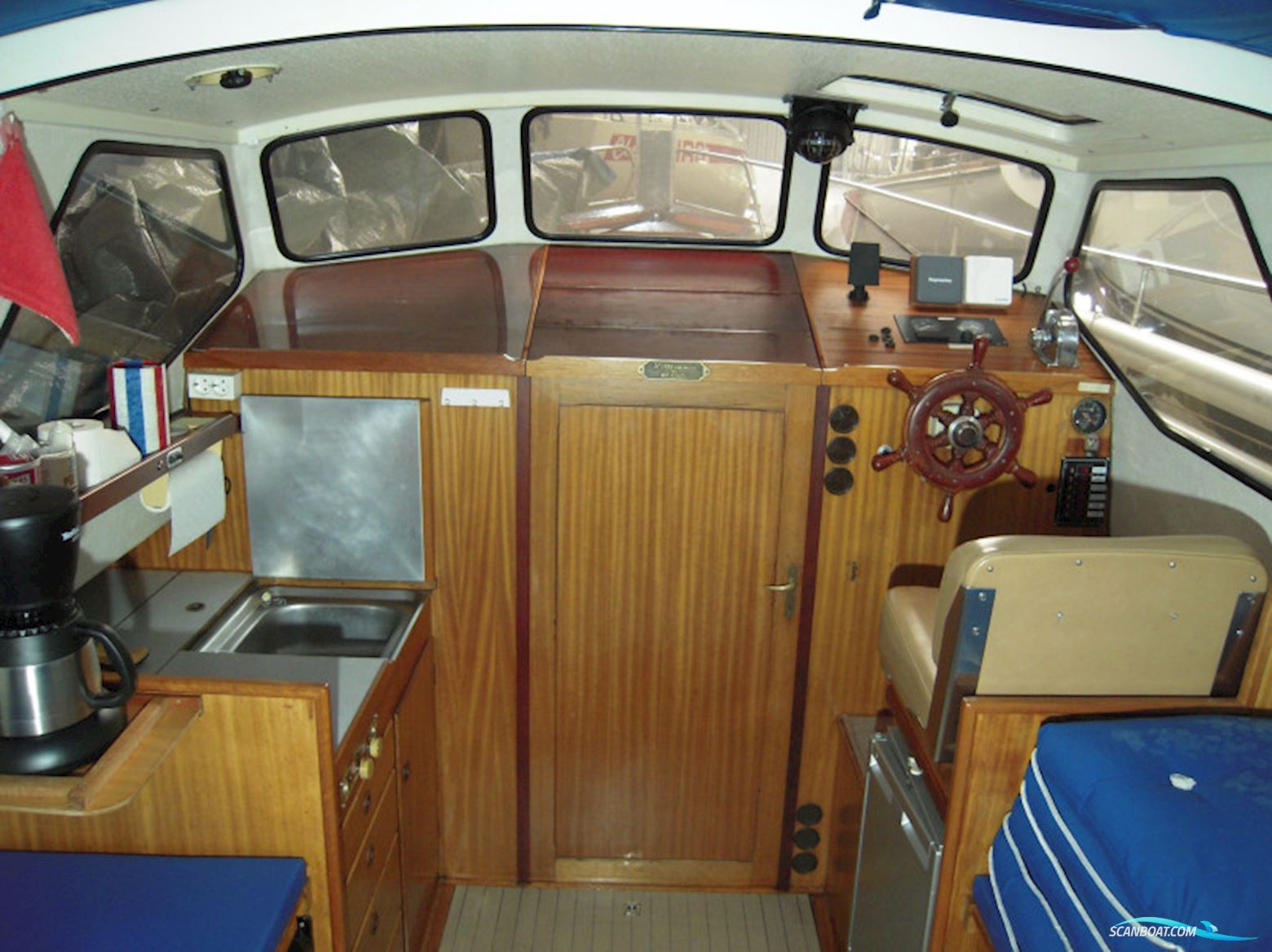 LM 27 Motor sailor 1977, with Nanni 4-Zyl. Diesel engine, Germany