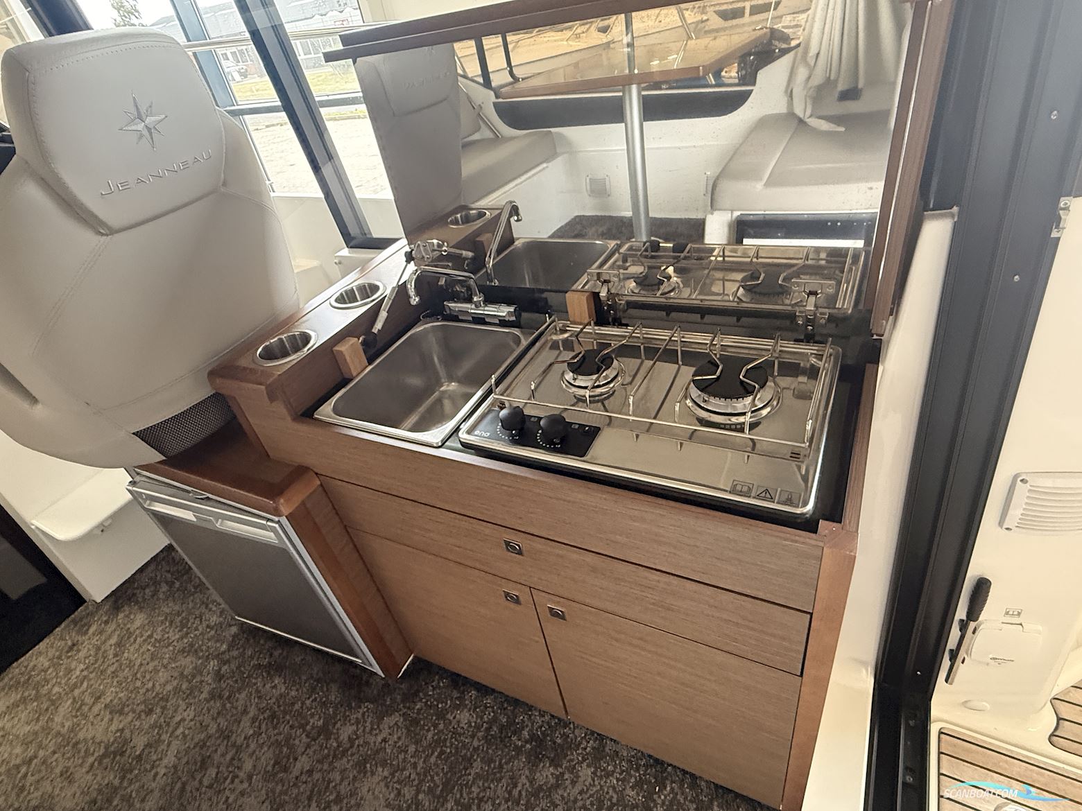 Jeanneau Merry Fisher 895