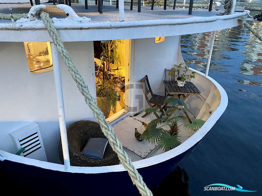 1896 29m Converted Icebreaker