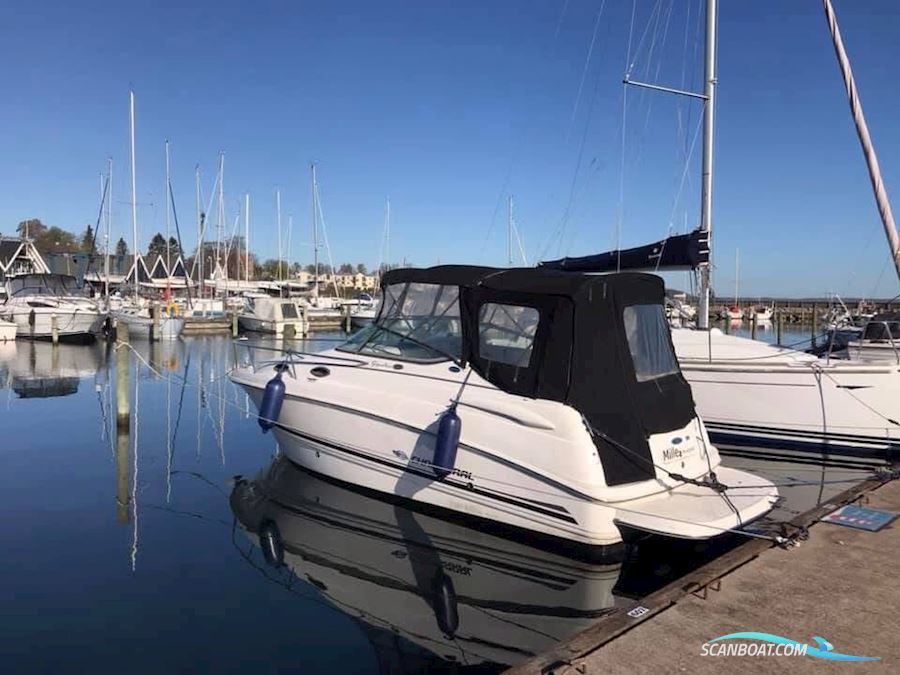 2005 Chaparral Mercruiser 240 Signature