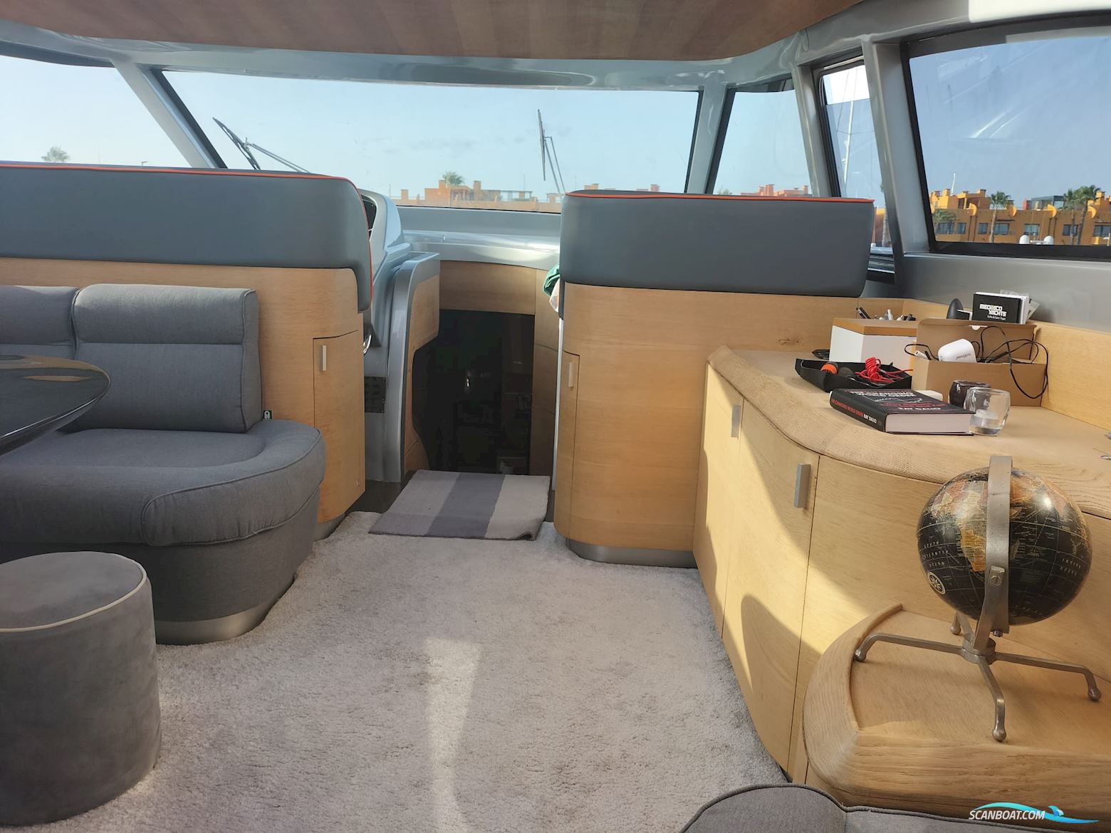 AB Yachts 68