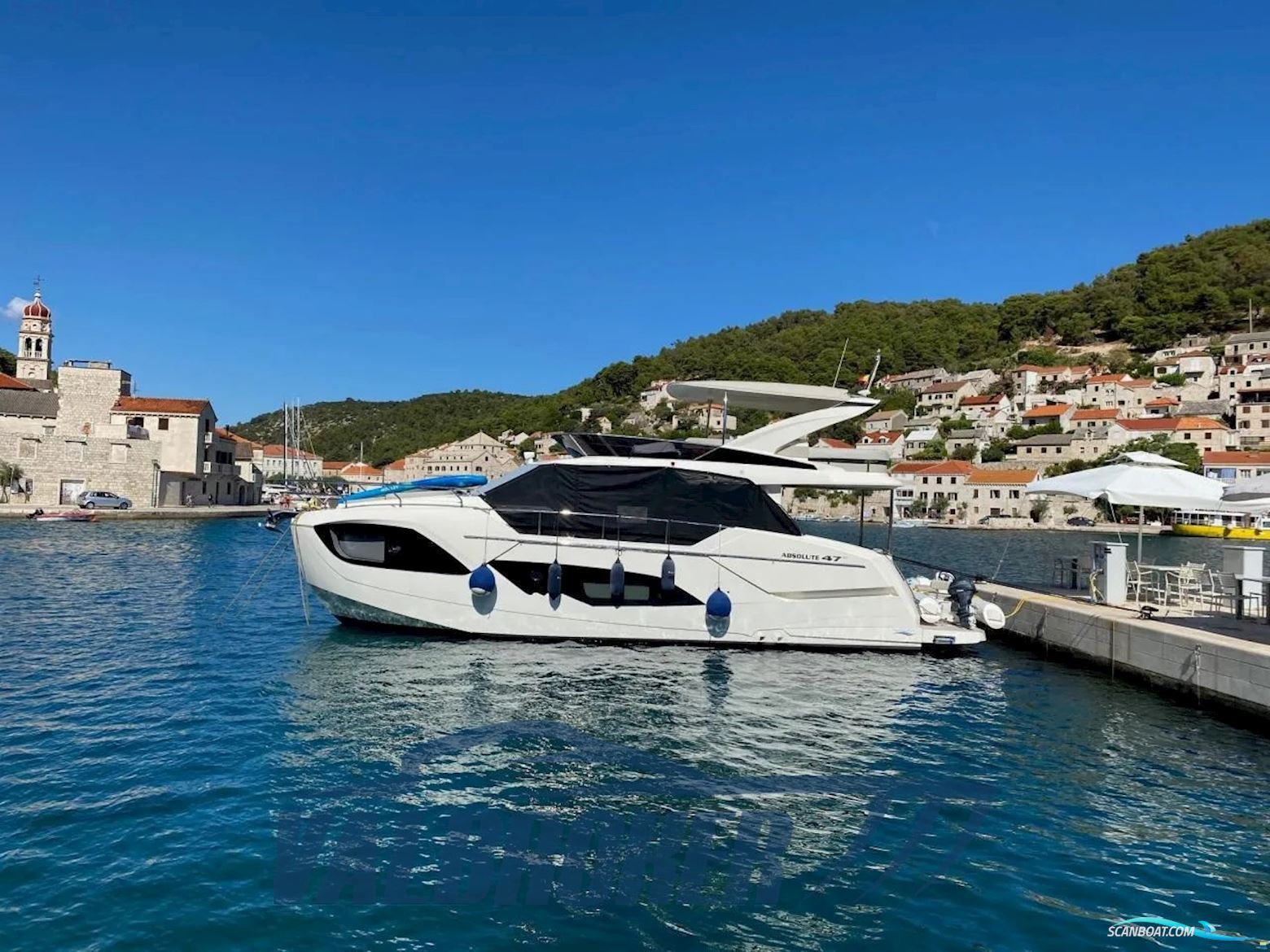 Absolute 47 Fly Motorbåd 2020, med Volvo Penta D6 Ips650 motor, Kroatien
