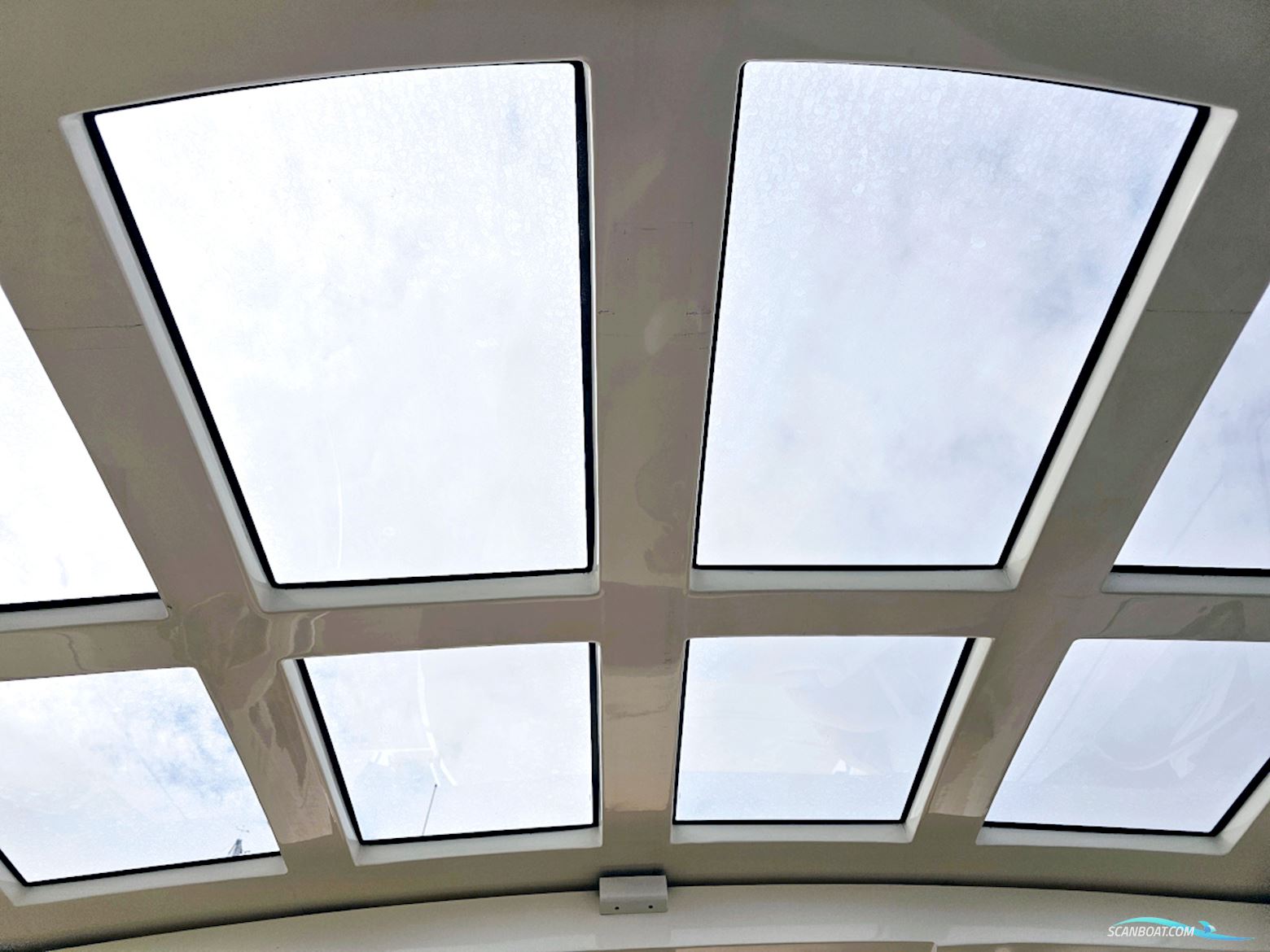 Absolute 47 HT Volvo Penta IPS-600