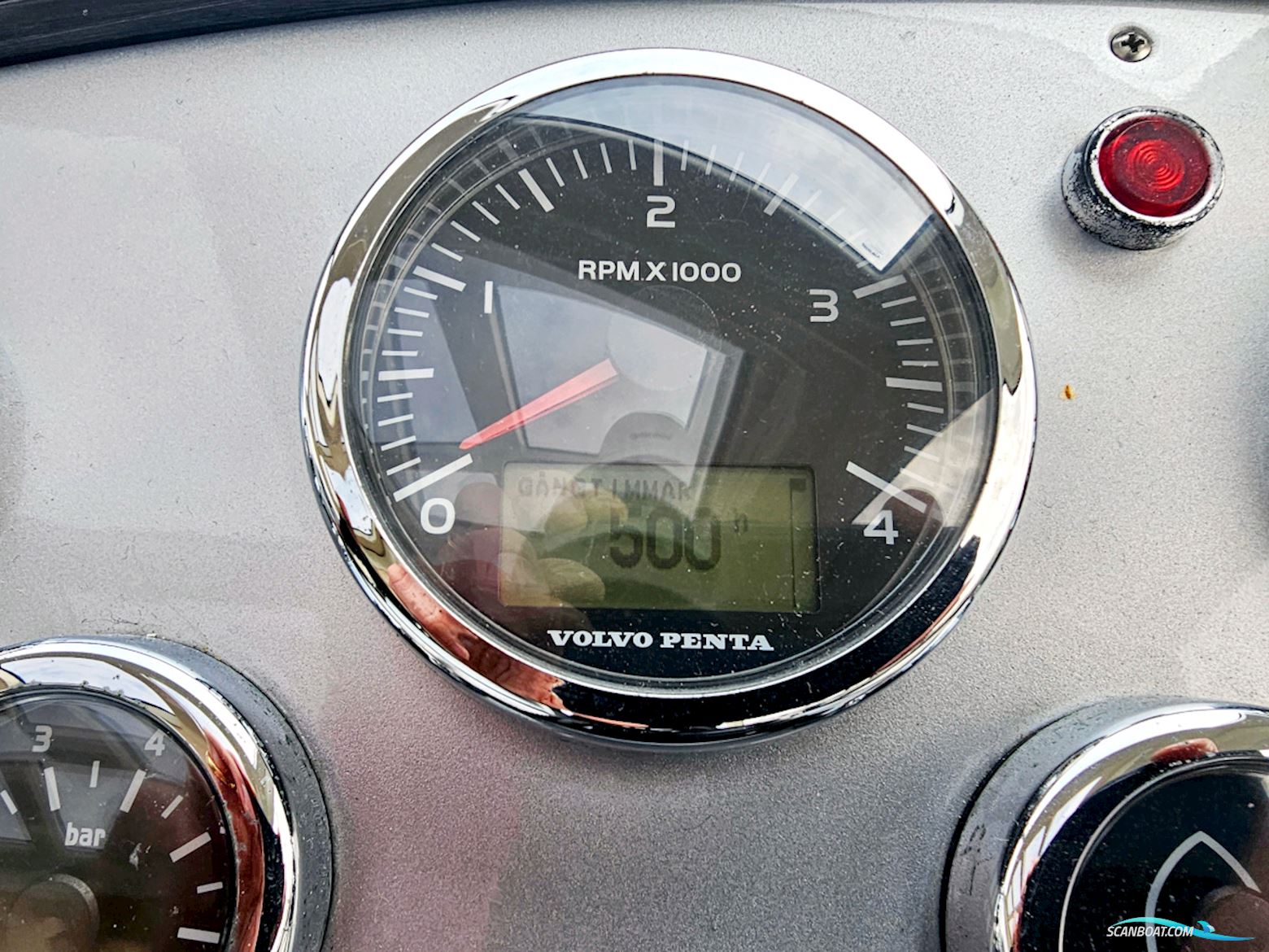 Absolute 47 HT Volvo Penta IPS-600