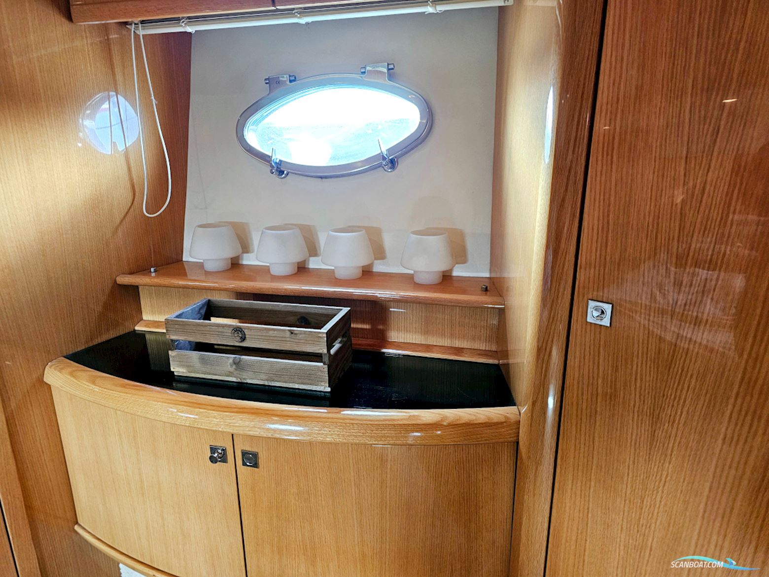 Absolute 47 HT Volvo Penta IPS-600