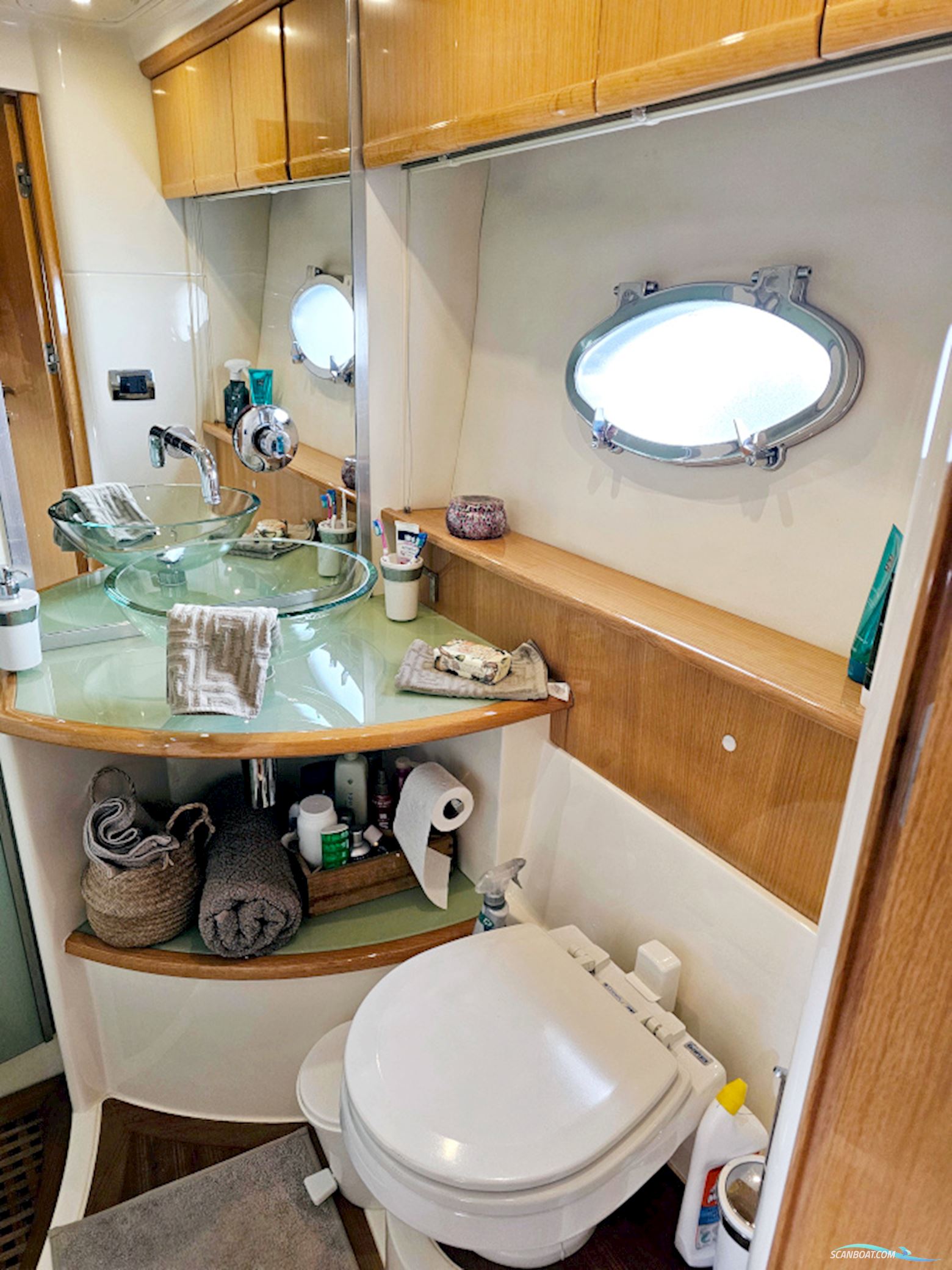 Absolute 47 HT Volvo Penta IPS-600