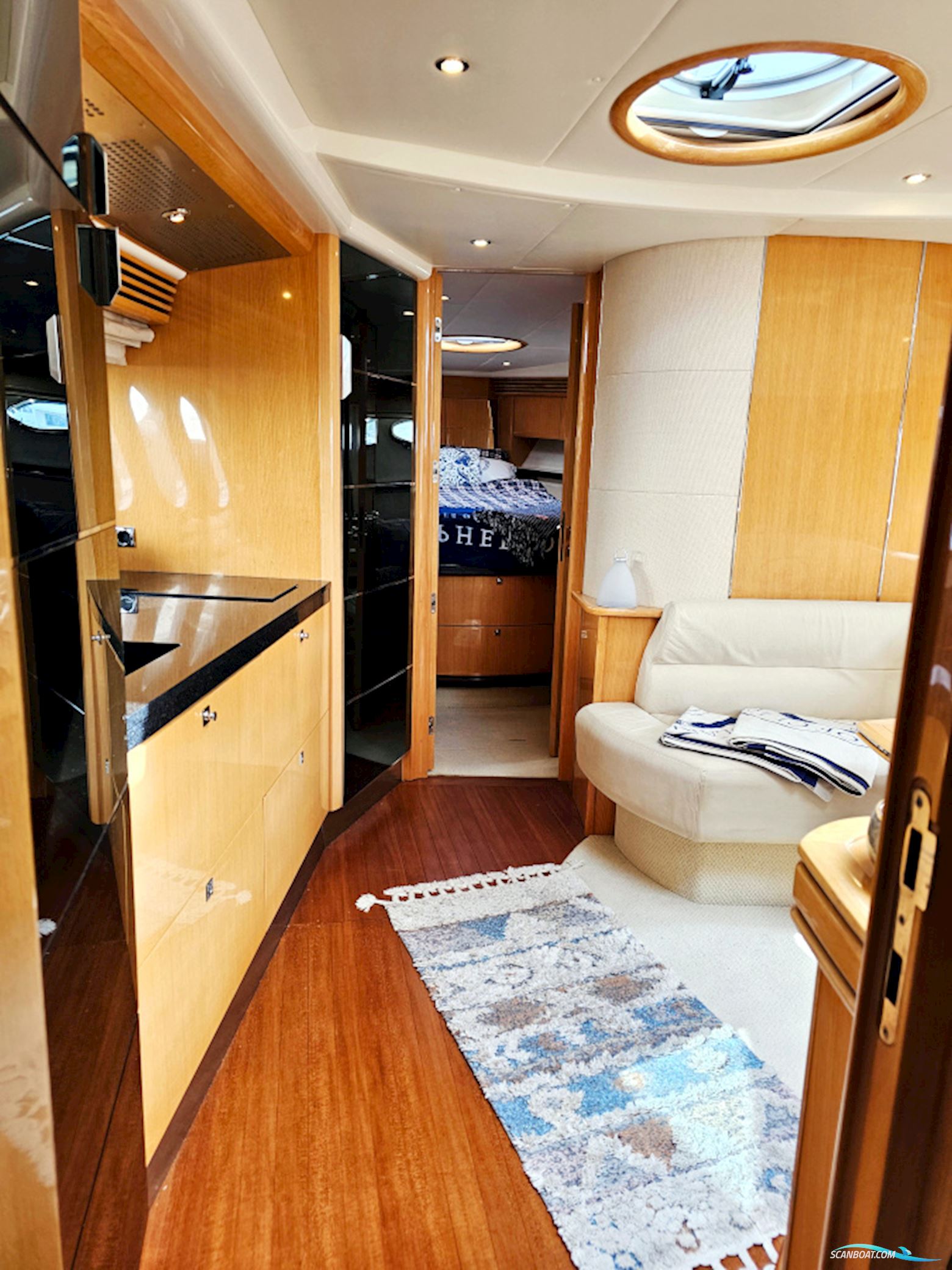 Absolute 47 HT Volvo Penta IPS-600