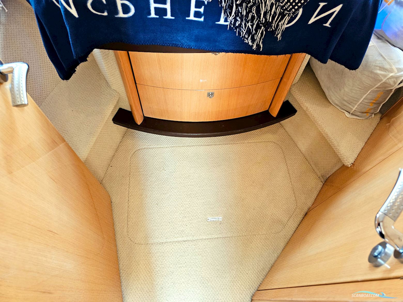 Absolute 47 HT Volvo Penta IPS-600